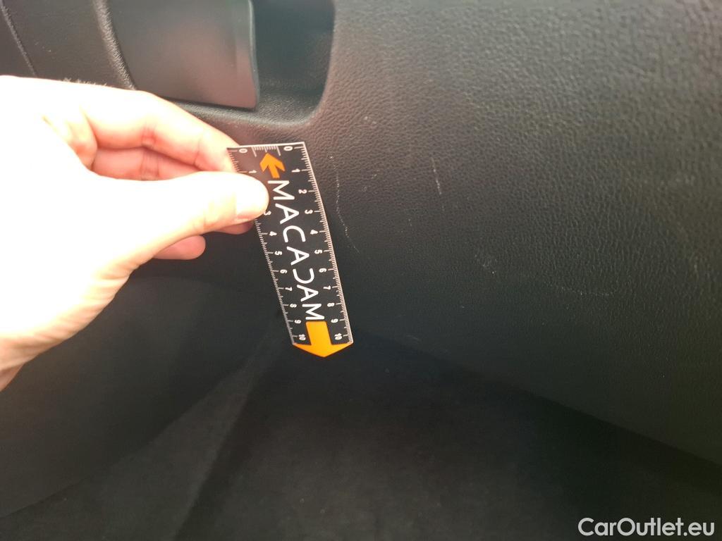  Renault  Megane RENAULT Mégane Berline 5p Berline Intens TCe 140 FAP #4