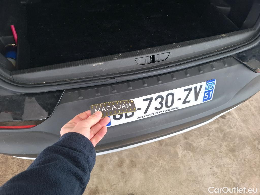  Opel   Grandland X Grandland X Elegance Business 1.5 130CV BVM6 E6d #24