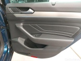  Volkswagen  Passat Volkswagen  Variant 2.0 TDI SCR 110kW DSG7 Elegance Business 5d #60