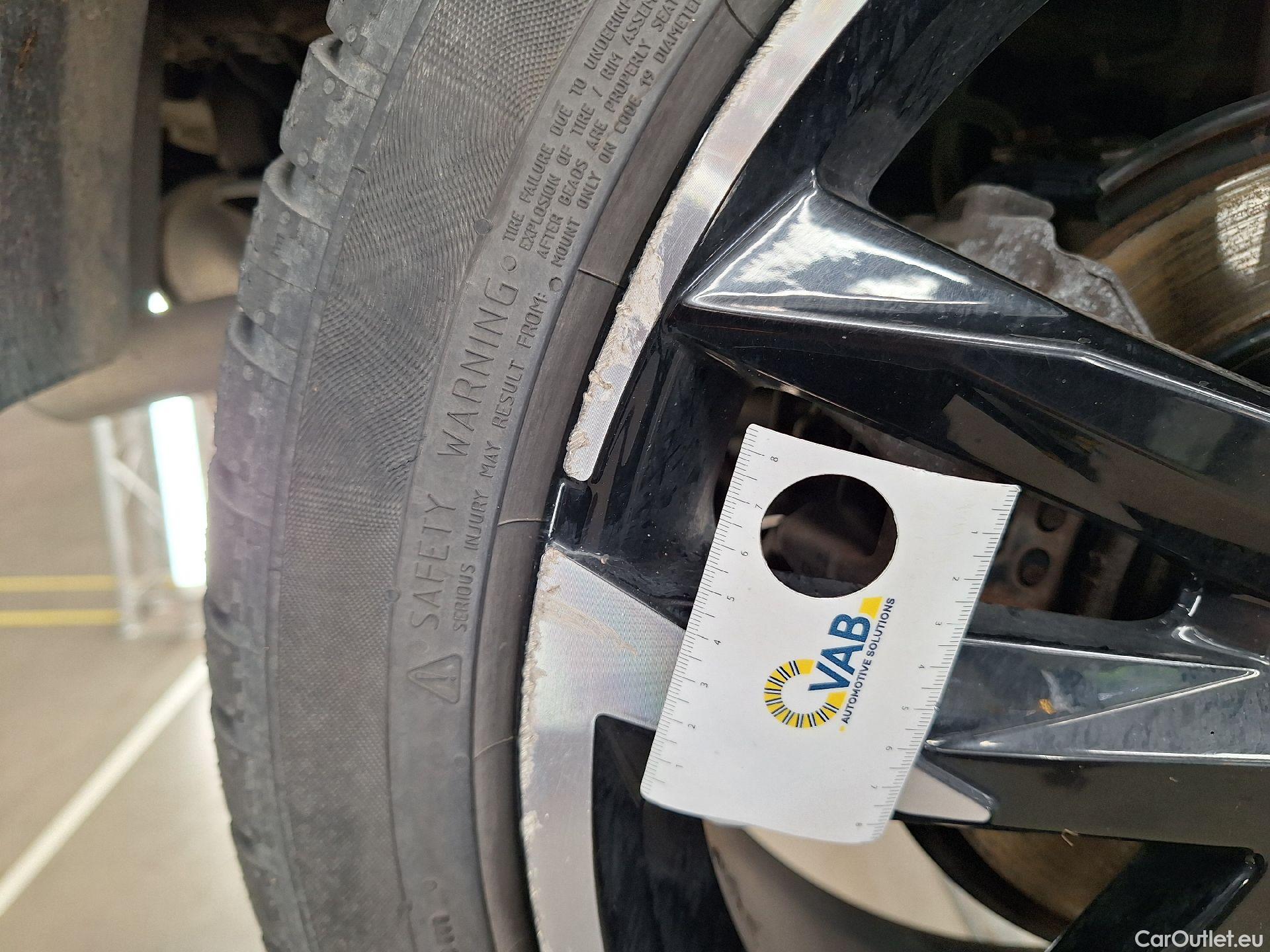  Toyota  C-HR Toyota,  '16, Toyota  1.8 VVT i-Hybrid GR Sport E-CVT 5d #18