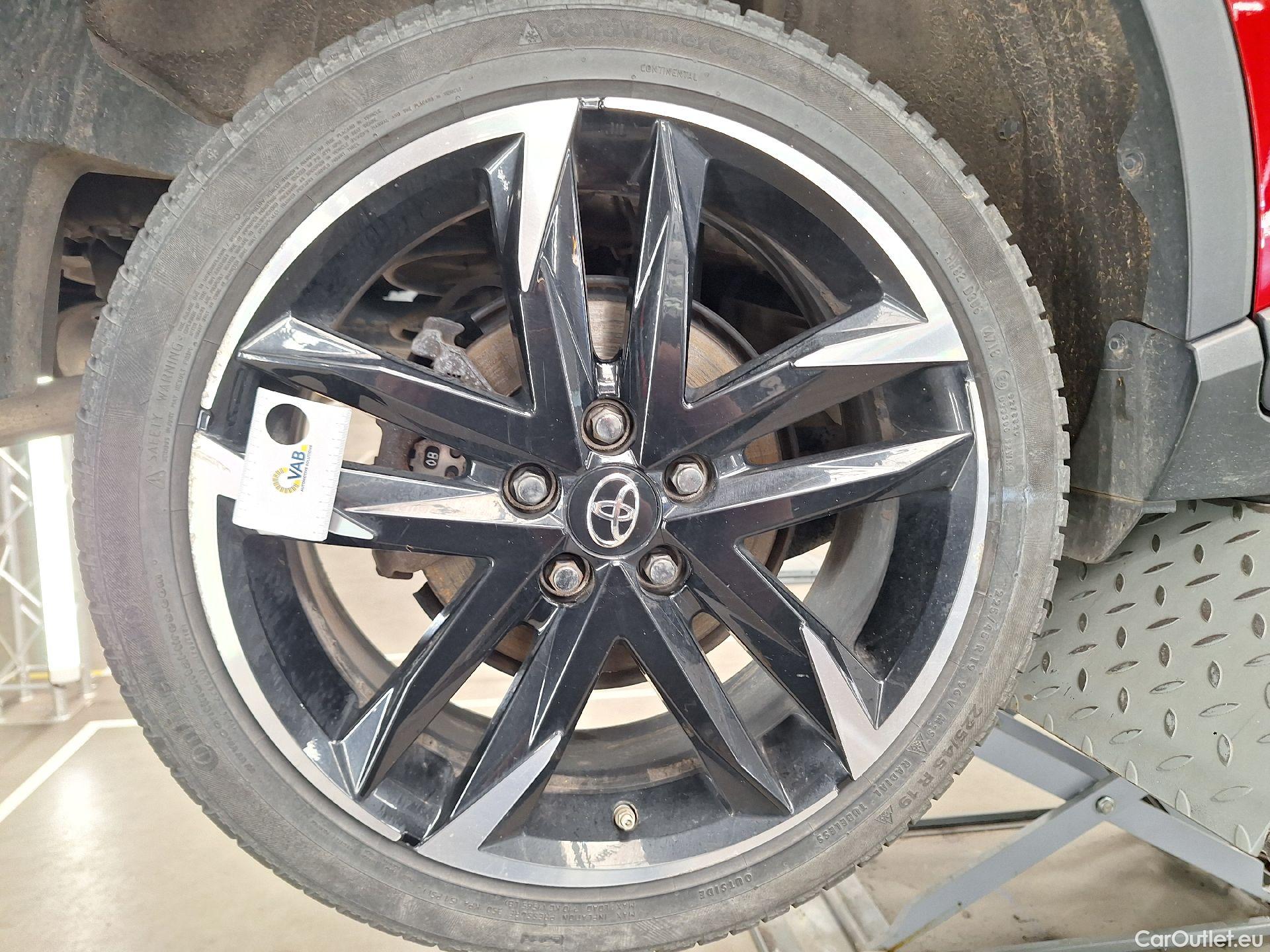  Toyota  C-HR Toyota,  '16, Toyota  1.8 VVT i-Hybrid GR Sport E-CVT 5d #17