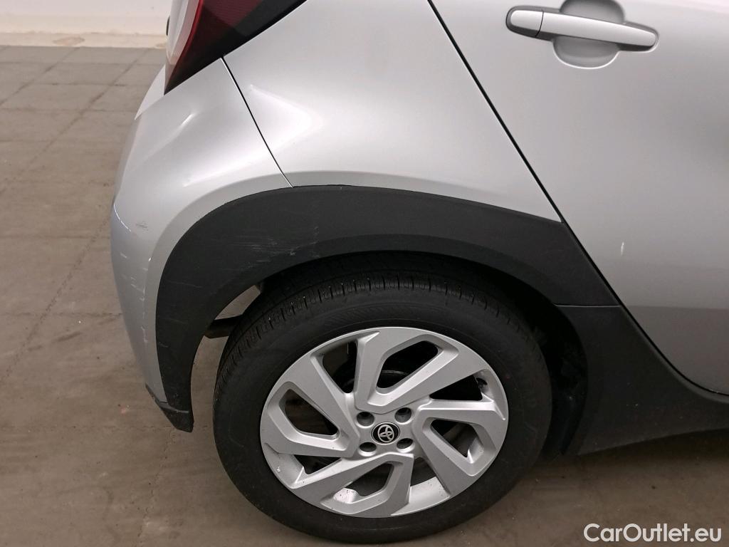  Toyota  Aygo X TOYOTA  Cross / 2022 / 5P / todoterreno 1.0 VVT-I 72CV Play #5