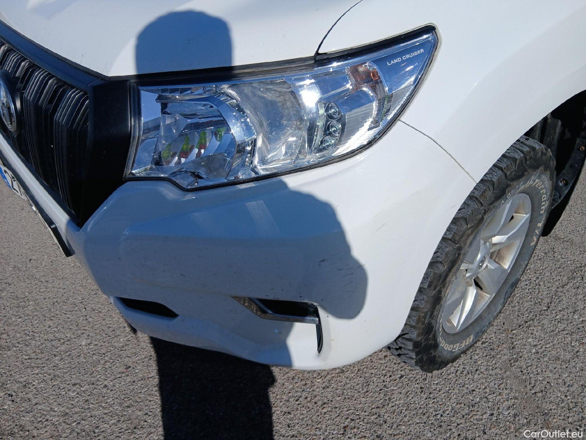  Toyota  Land Cruiser TOYOTA  / 2017 / 3P / todoterreno 2.8 D-4D GX #6