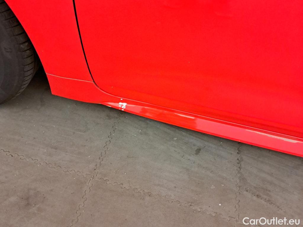  Toyota  Corolla TOYOTA  / 2019 / 5P / berlina con portón 140H Active Plus #5