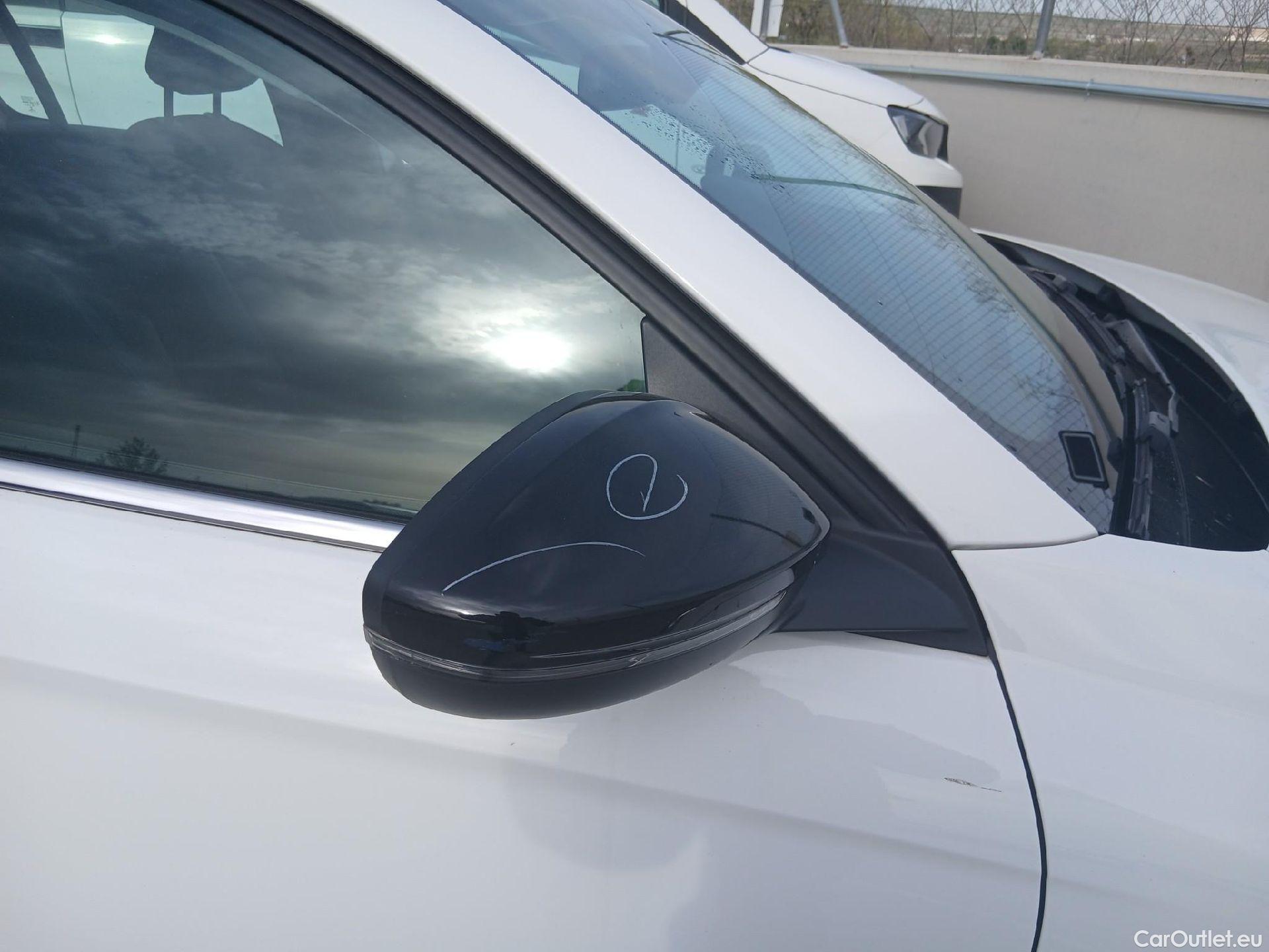  Opel  Corsa OPEL  1.2T XHL 74kW (100CV) Elegance  #24