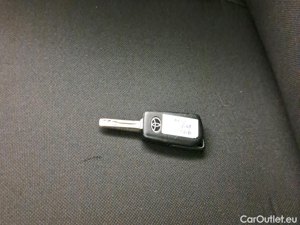  Toyota  Aygo X TOYOTA  Cross / 2022 / 5P / todoterreno 1.0 VVT-I 72CV Play #1