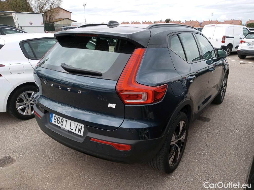  Volvo  XC 40 VOLVO XC40 todoterreno 1.5 T5 Twin Recharge R-Design Auto 260 CV 10 kWh #40