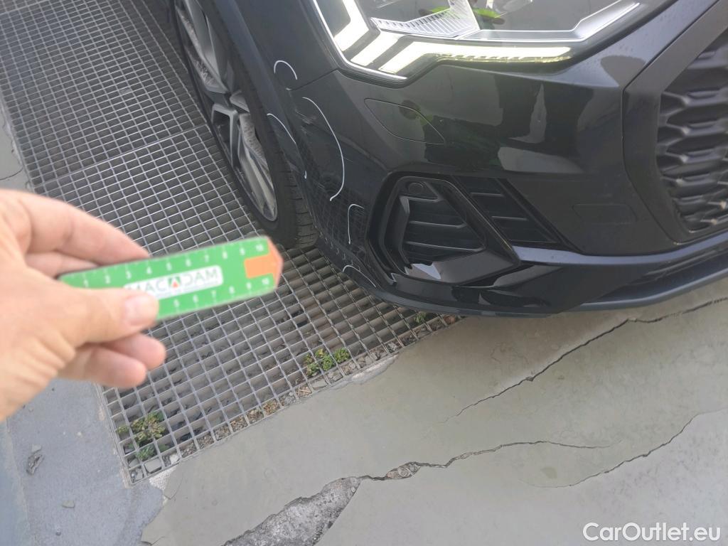  Audi  Q3 AUDI  Sportback / 2019 / 5P / todoterreno 40 TFSI quattro Black line #35