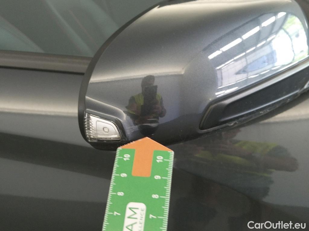  Hyundai  Konna HYUNDAI Kona / 2017 / 5P / todoterreno 1.6 GDI HEV Tecno Red DT #15