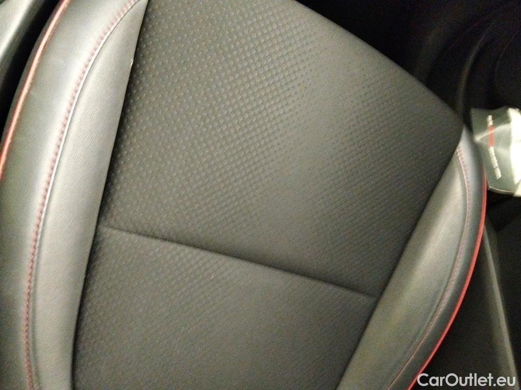  Hyundai  Konna HYUNDAI Kona / 2017 / 5P / todoterreno 1.6 GDI HEV Tecno Red DT #3