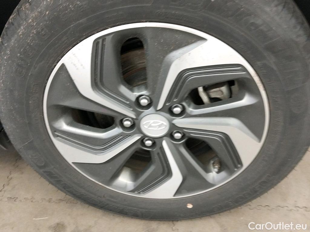  Hyundai  Konna HYUNDAI Kona / 2017 / 5P / todoterreno 1.6 GDI HEV Tecno Red DT #1