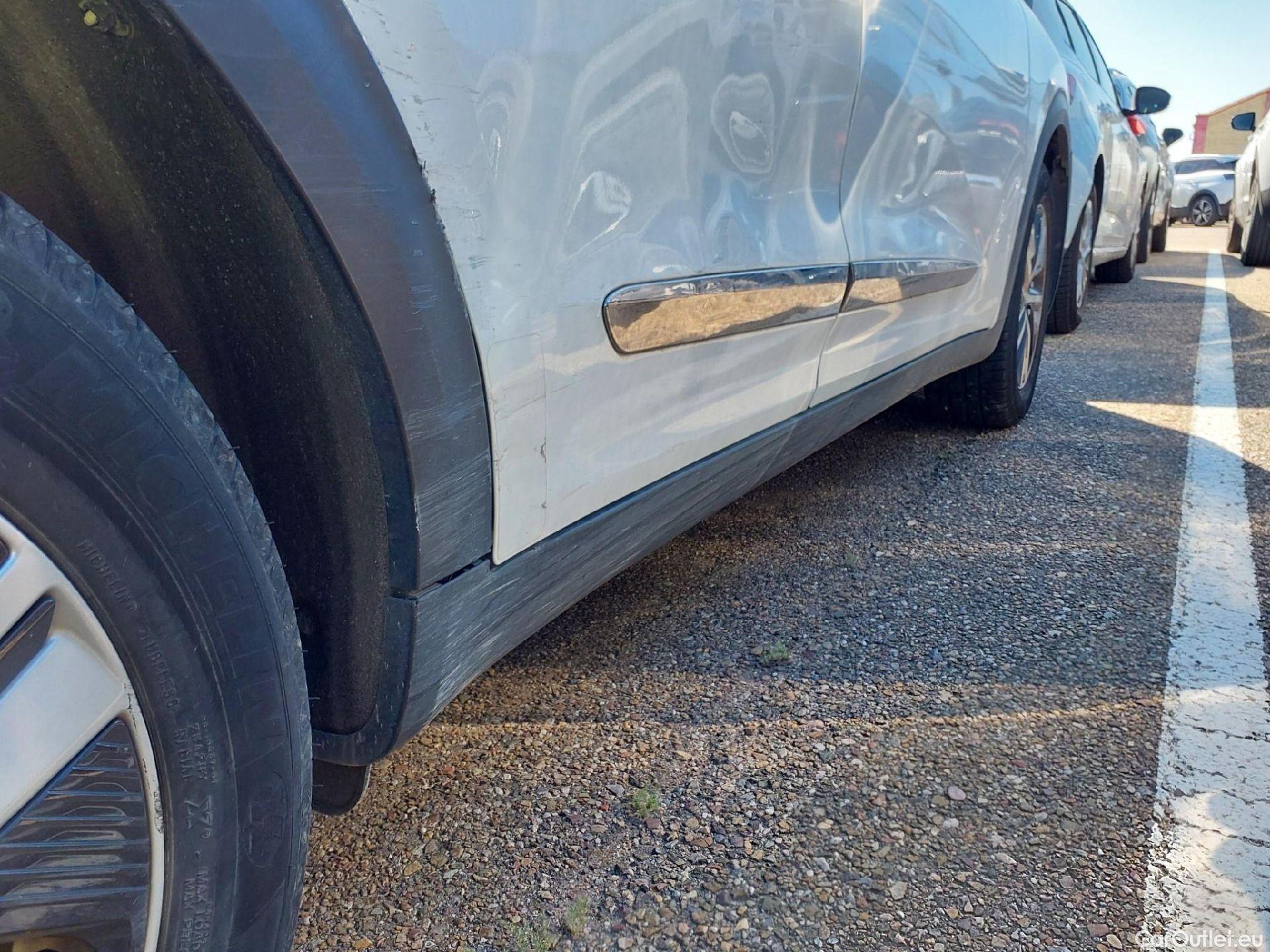  KIA  Niro KIA  1.6 GDi PHEV 141 CV Concept Plus #14