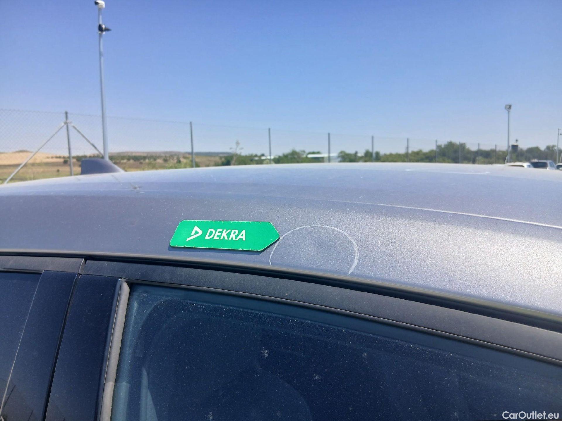  Toyota  C-HR TOYOTA  / 2019 / 5P / todoterreno 2.0 180H Advance #22