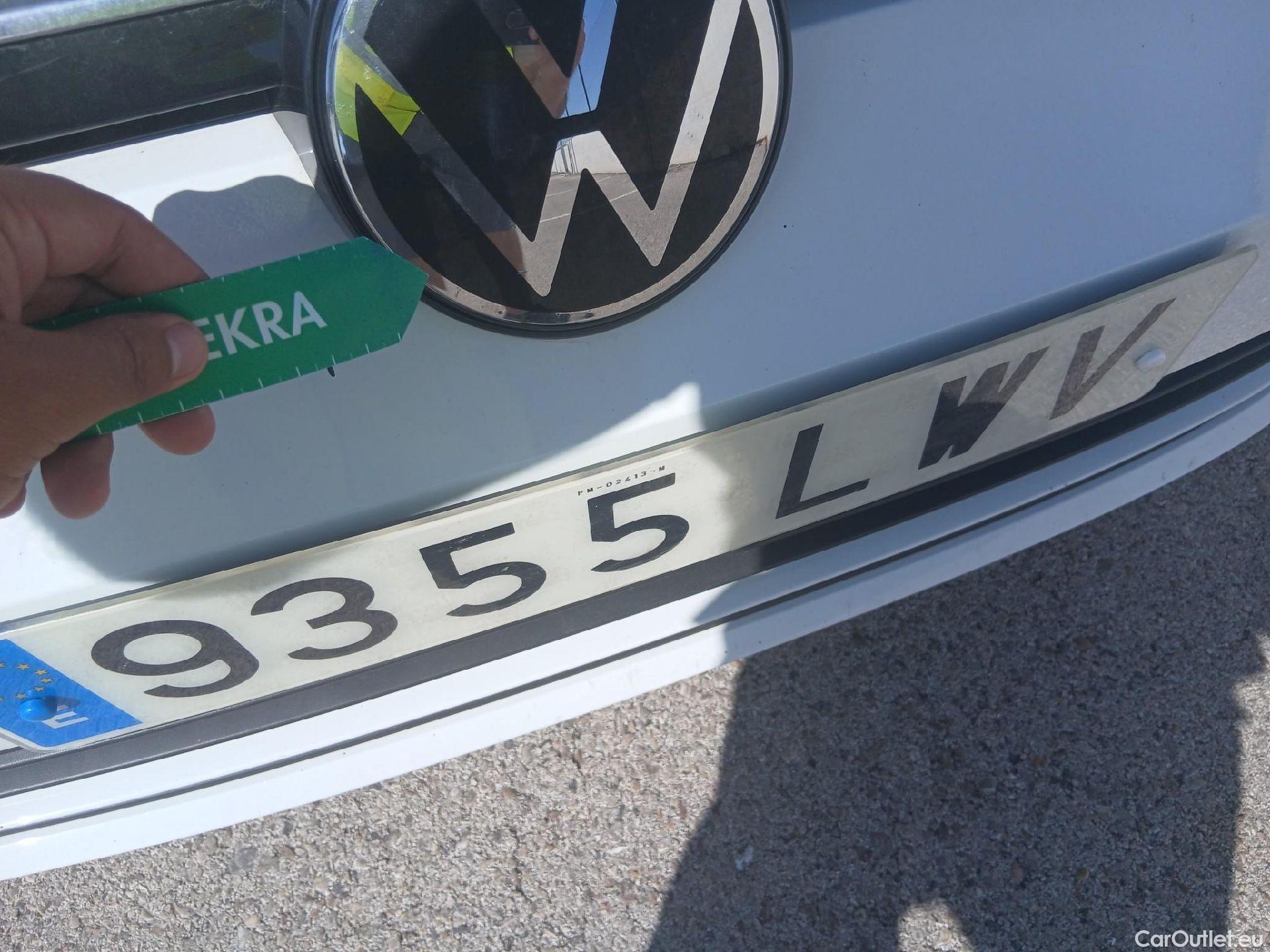  Volkswagen  Golf  VOLKSWAGEN / 2020 / 5P / berlina con portón Life 1.0 eTSI 81kW (110CV) DSG #9