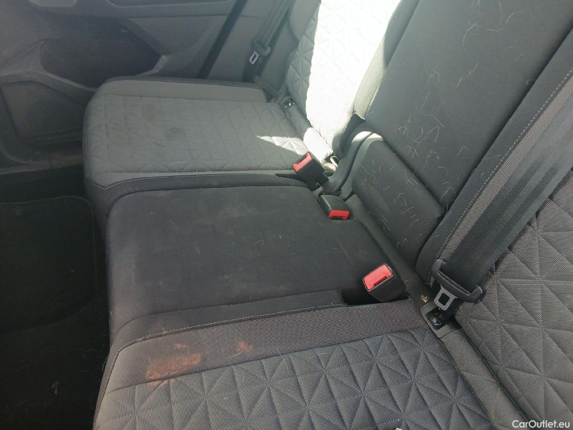  Volkswagen  Tiguan VOLKSWAGEN  / 2020 / 5P / todoterreno Life 2.0 TDI 110kW (150CV) DSG #13