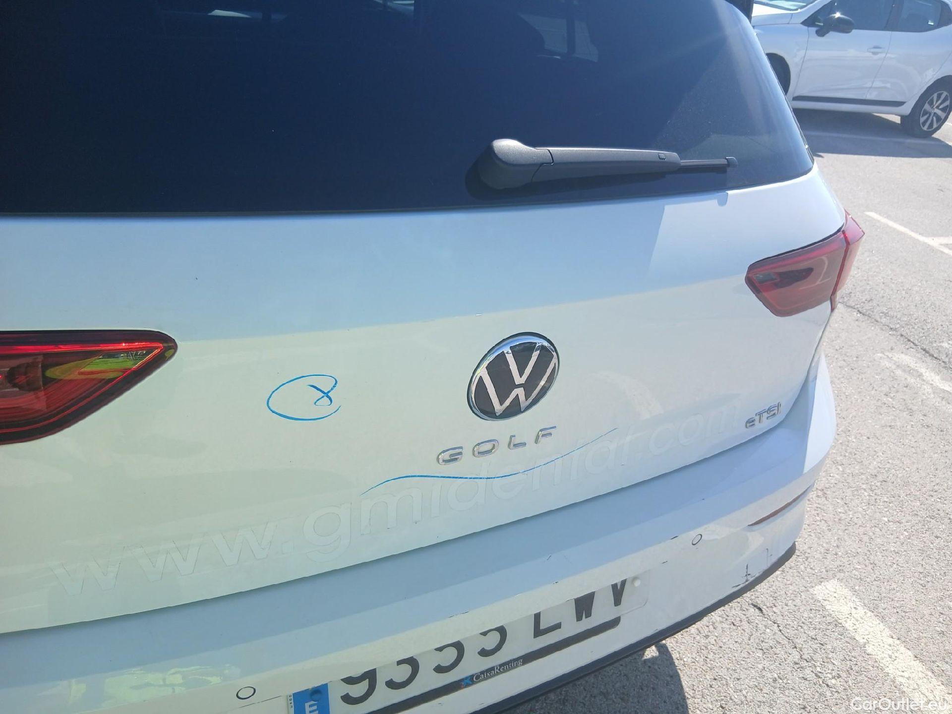  Volkswagen  Golf  VOLKSWAGEN / 2020 / 5P / berlina con portón Life 1.0 eTSI 81kW (110CV) DSG #23