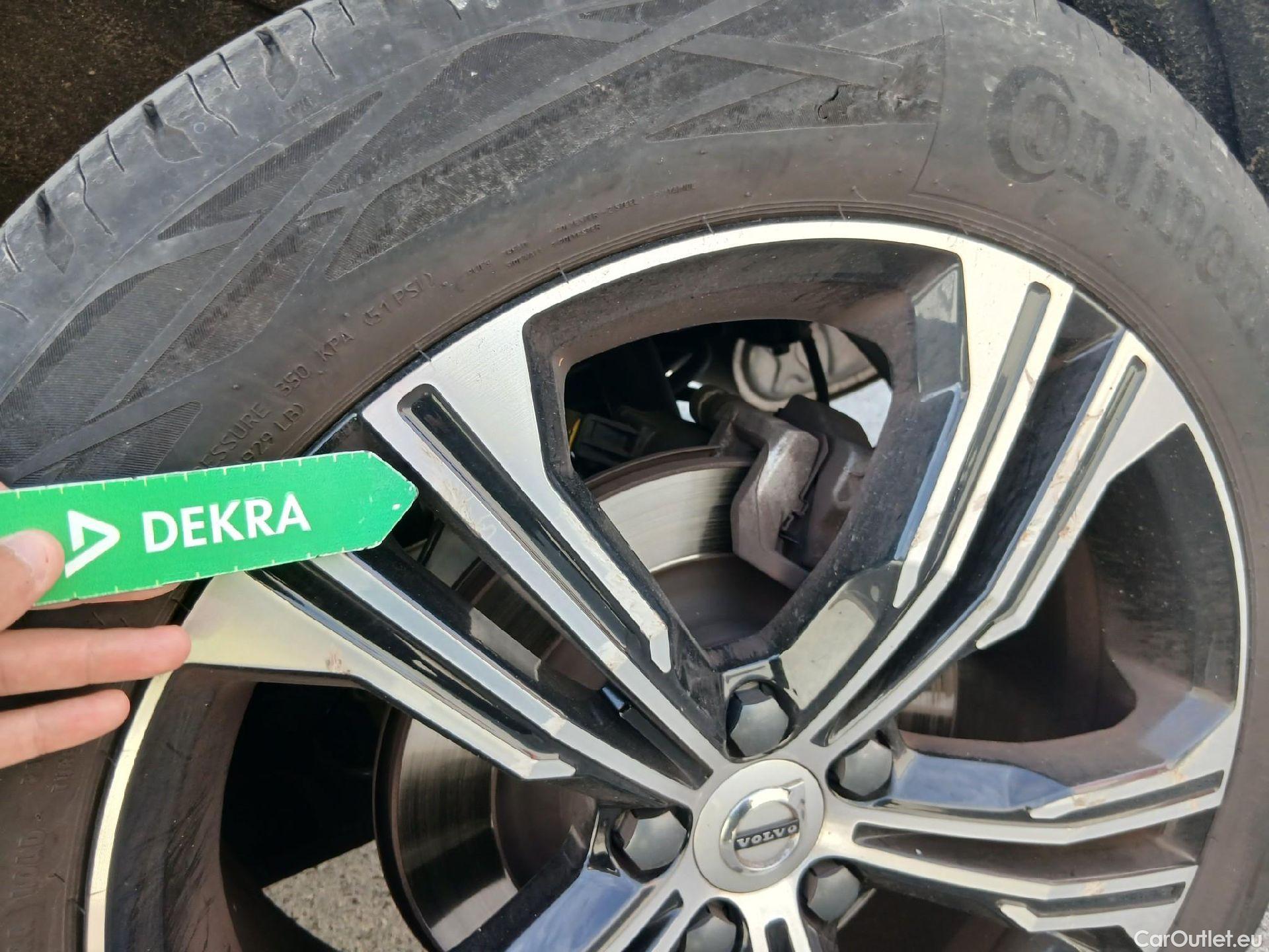  Volvo  XC 40 VOLVO XC40 / 2017 / 5P / todoterreno 1.5 T4 Twin Recharge Inscription Auto #22