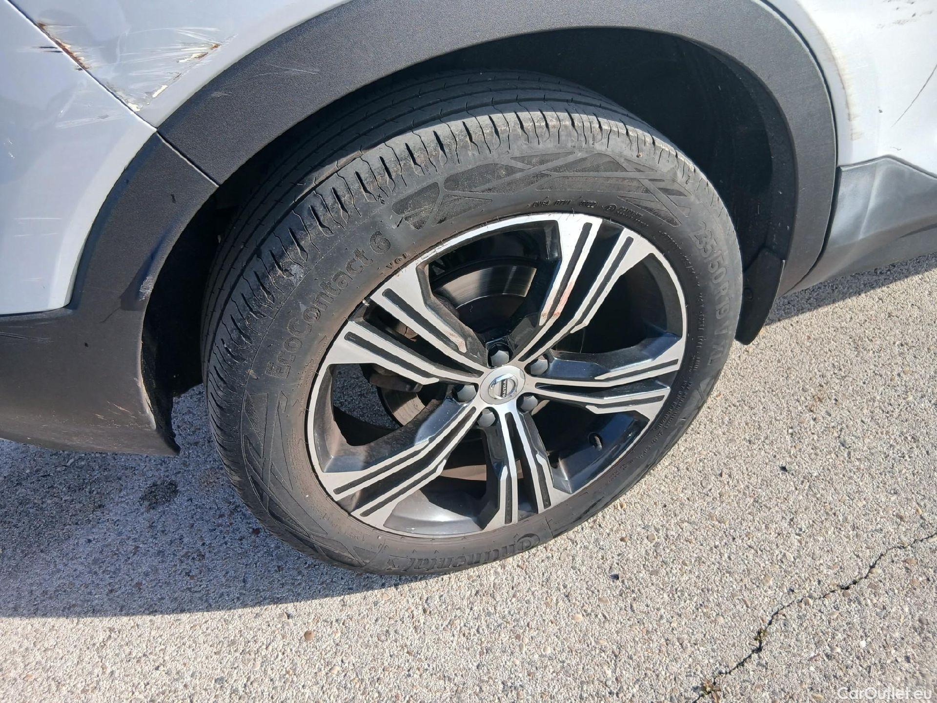  Volvo  XC 40 VOLVO XC40 / 2017 / 5P / todoterreno 1.5 T4 Twin Recharge Inscription Auto #36