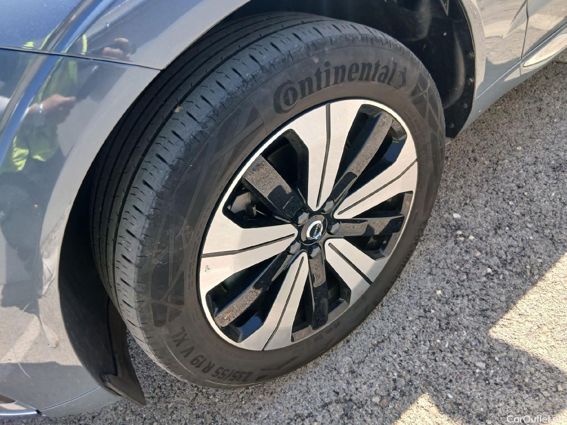  Volvo  XC60 VOLVO  2.0 T6 AWD Recharge Plus Bright Auto #7