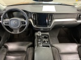  Volvo  V60 VOLVO  T8 AWD Twin Engine Geartronic Inscription 5d 223kW #3