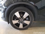  Volvo  XC 40 VOLVO XC40 / 2017 / 5P / SUV T3 AUTOMATICO MOMENTUM PRO #20