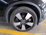 Volvo  XC 40 VOLVO XC40 / 2017 / 5P / SUV T3 AUTOMATICO MOMENTUM PRO #50