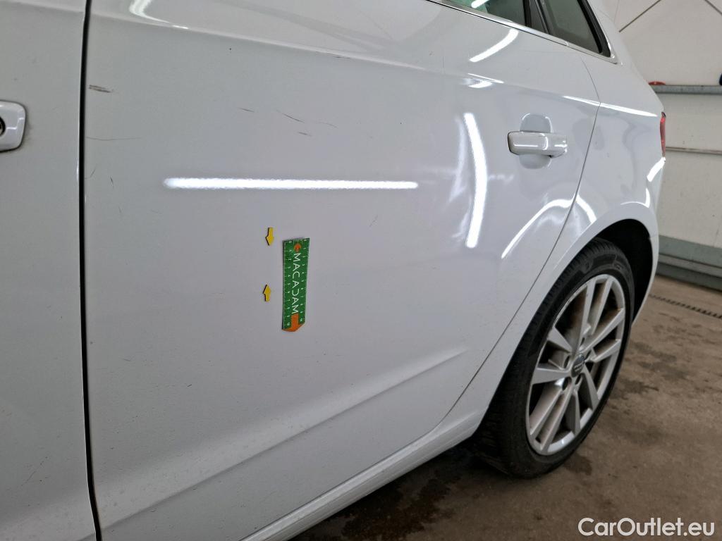  Audi  A3 AUDI  Sportback / 2016 / 5P / Berline 35 TFSI 150 COD S TRONIC BUSINESS LINE #32