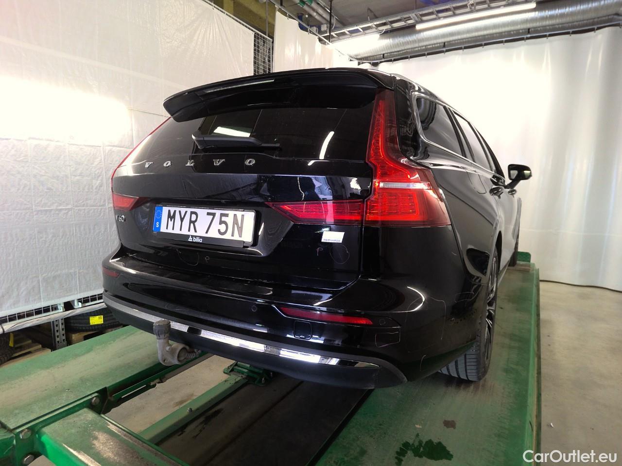  Volvo  V60  T6 350 Co.Ed.Rec. AWD Aut #11