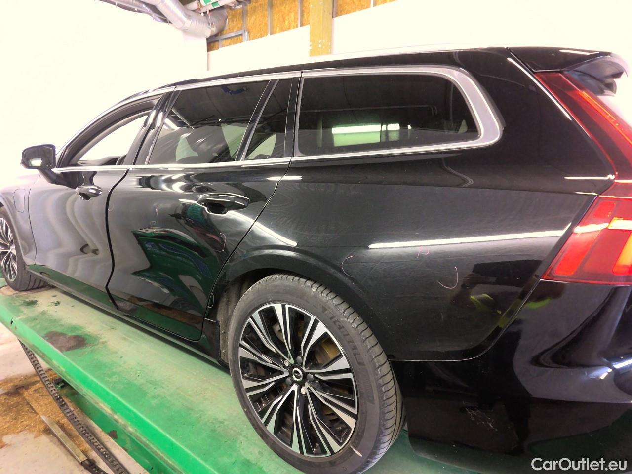  Volvo  V60  T6 350 Co.Ed.Rec. AWD Aut #19