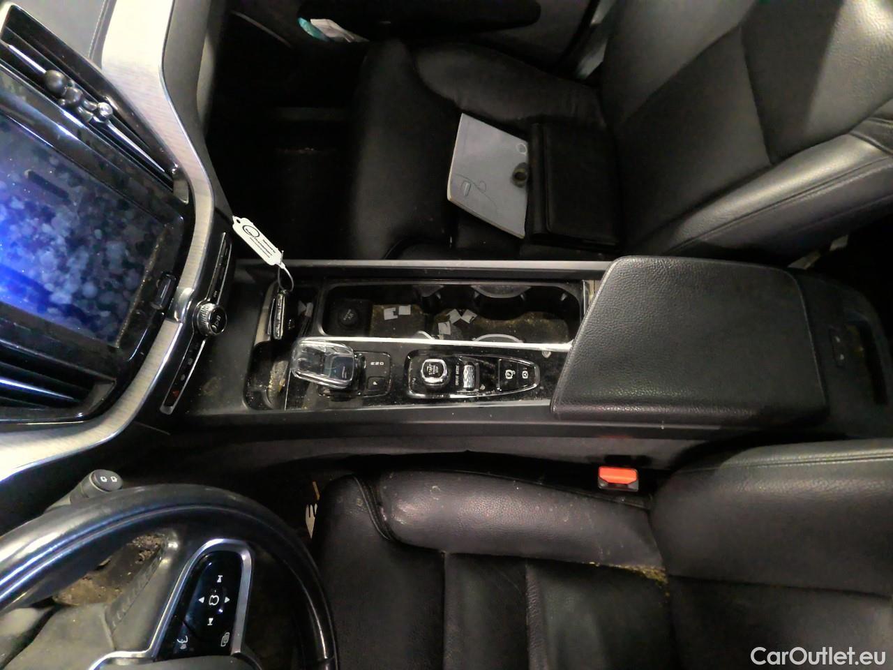  Volvo  XC60  T8 4WD Inscription Aut. #2