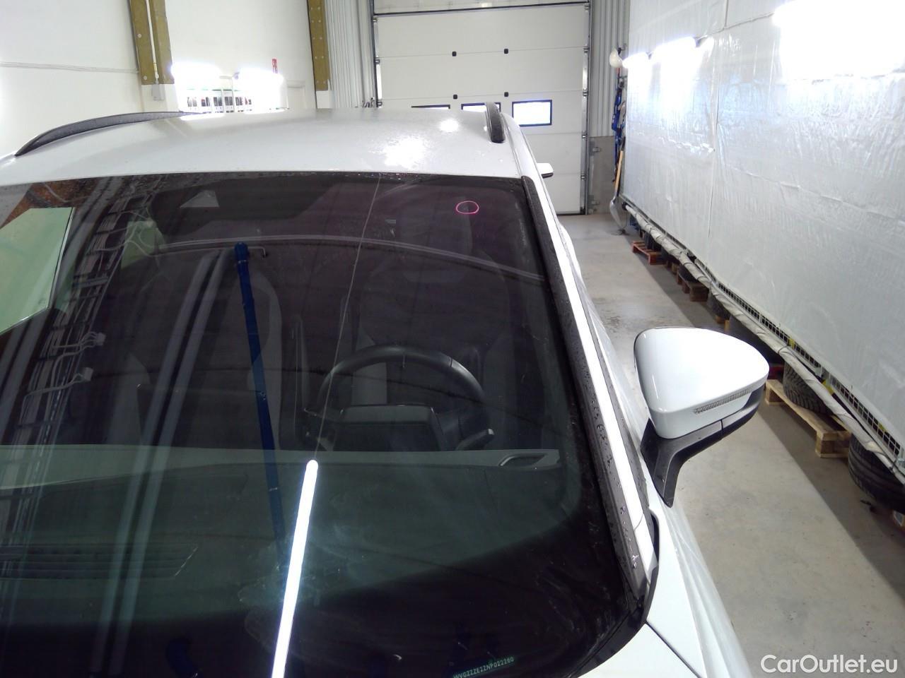  Volkswagen  ID.4  EV 77kWh Pro Performance #5