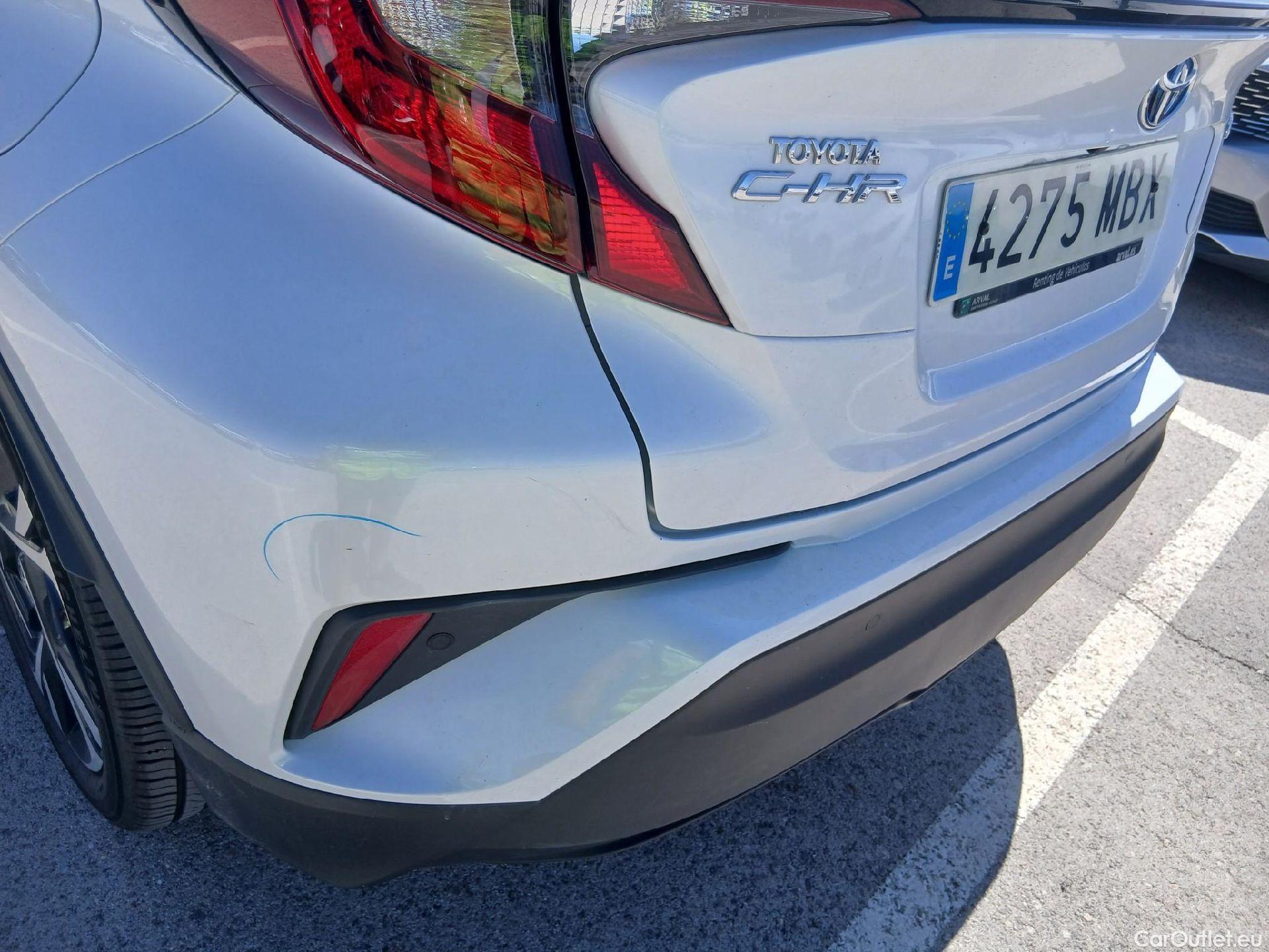  Toyota  C-HR TOYOTA  / 2019 / 5P / todoterreno 1.8 125H Advance (AC) #18