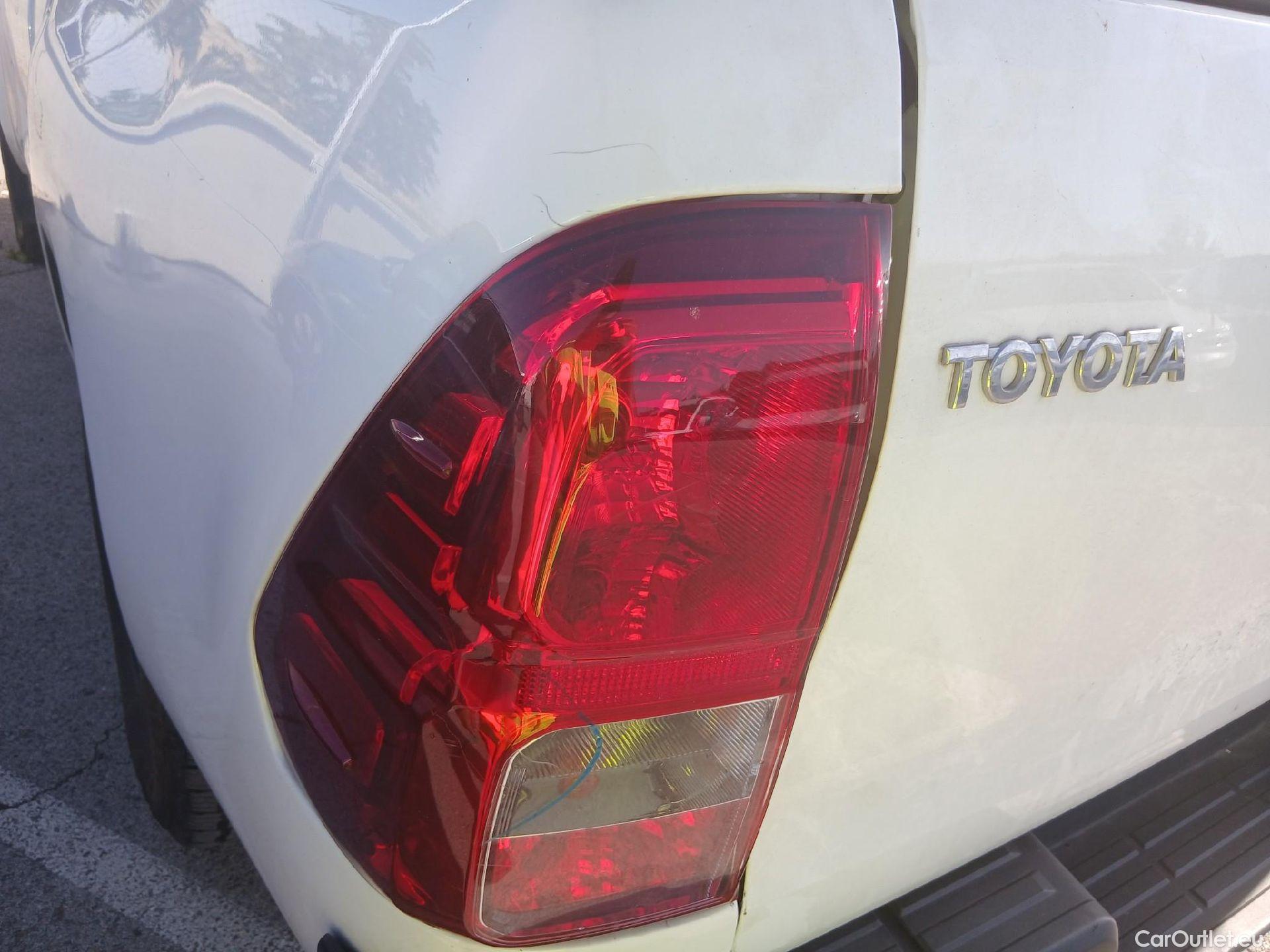  Toyota  Hilux TOYOTA  VU 2p 7G pickup 2.4 D-4D Cabina Extra GX 4x4 #23