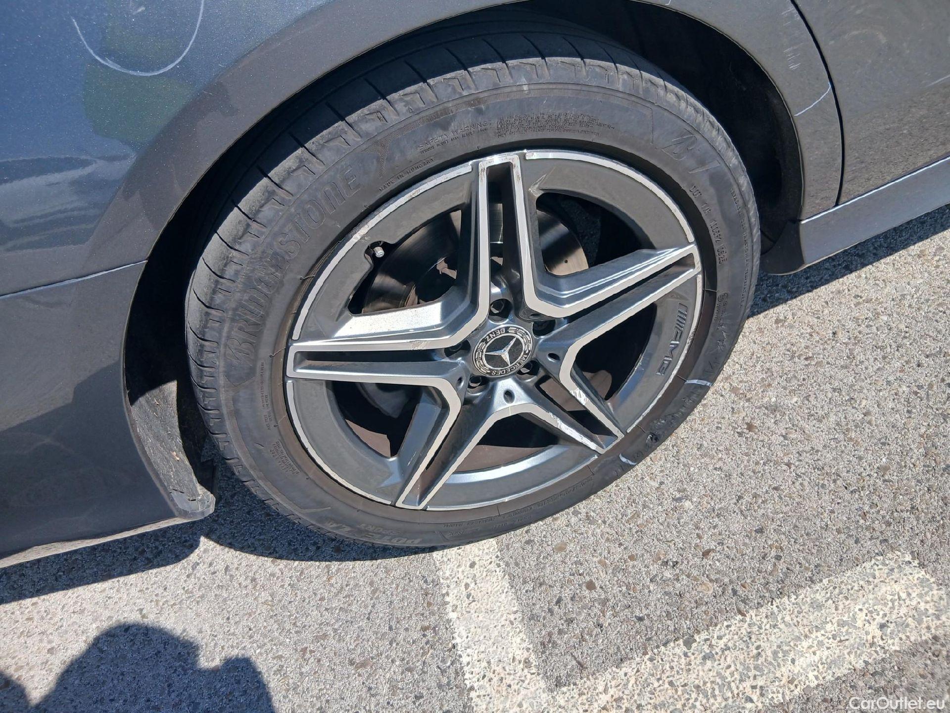  Mercedes  E-Klasse MERCEDES-BENZ Clase E / 2020 / 4P / sedán E 220 d 4MATIC #23