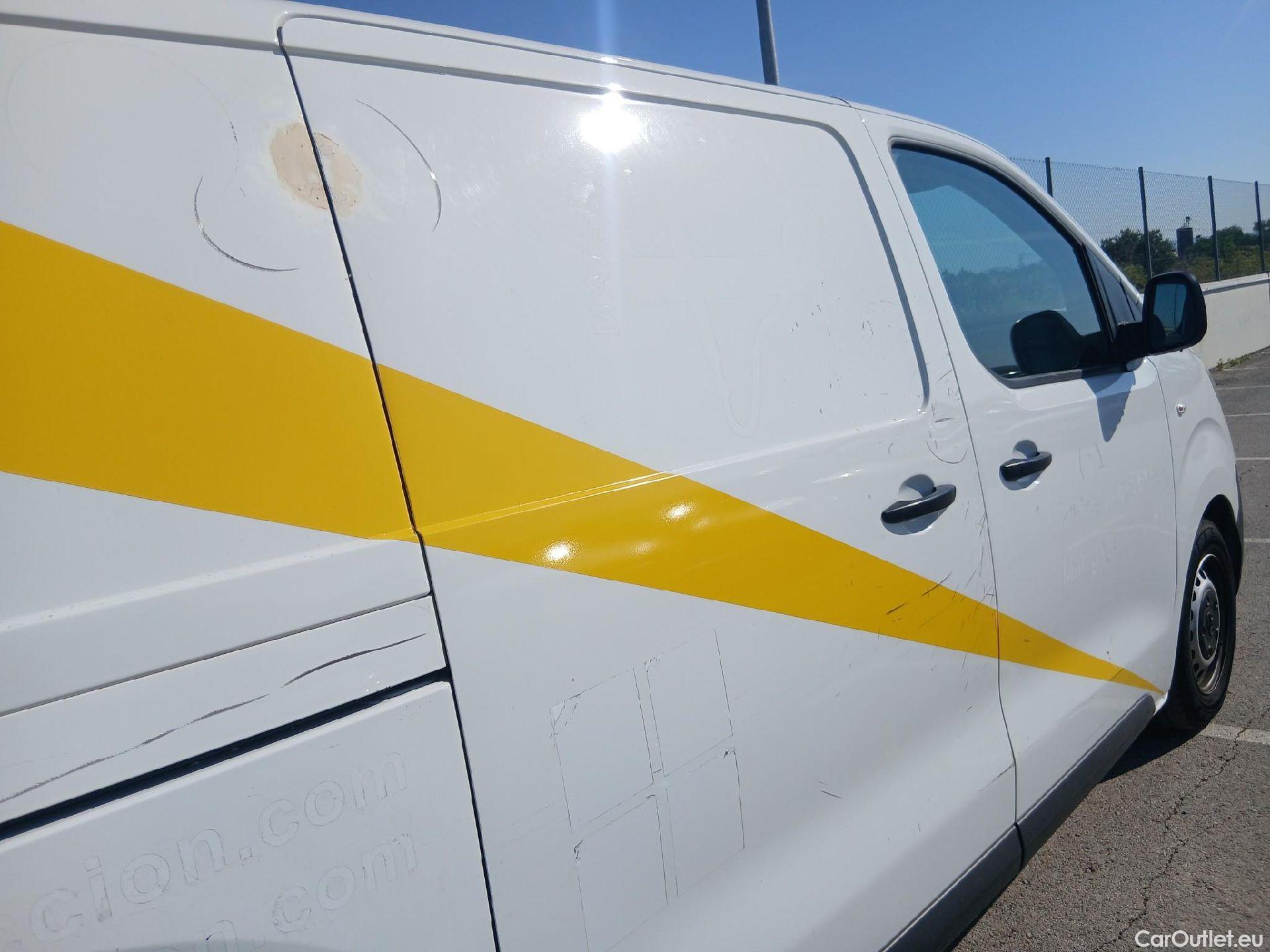  Toyota  Proace TOYOTA  / 2020 / 4P / furgón 1.5D 120CV GX 1PL 2PT L1 #31