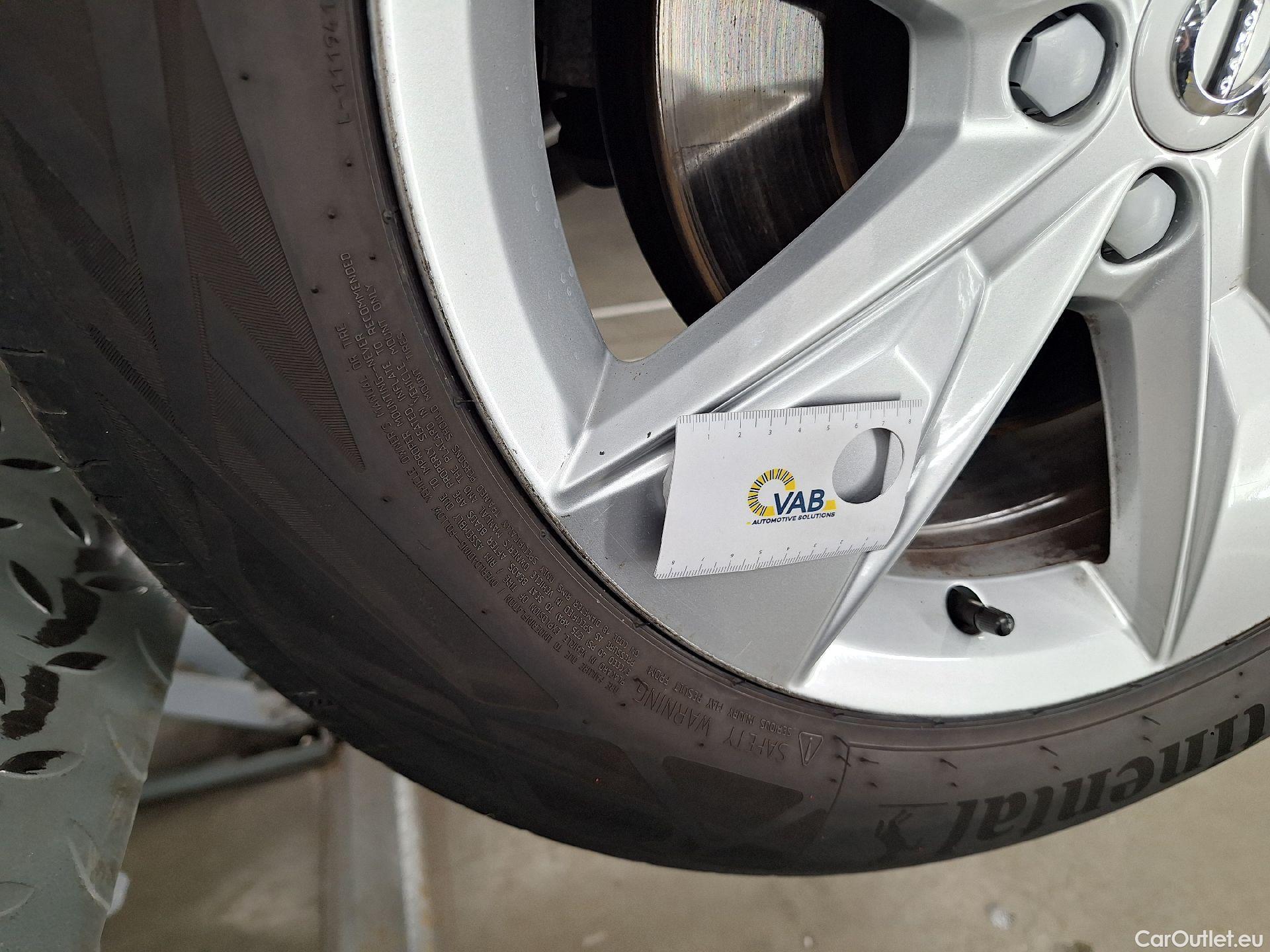  Volvo  XC 40 Volvo, XC40 FL'21, Volvo XC40 B3 Core DCT 5d #23