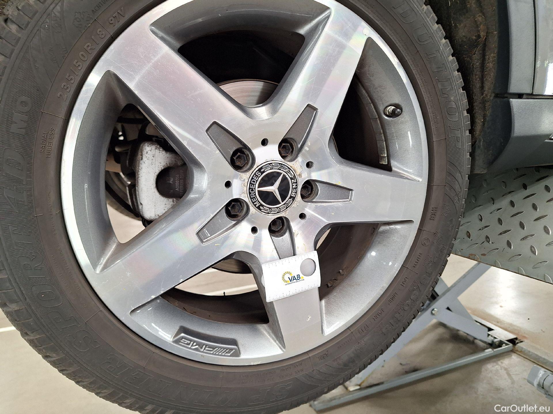  Mercedes  GLA Mercedes,  FL'17, Mercedes-Benz   200 5d #63