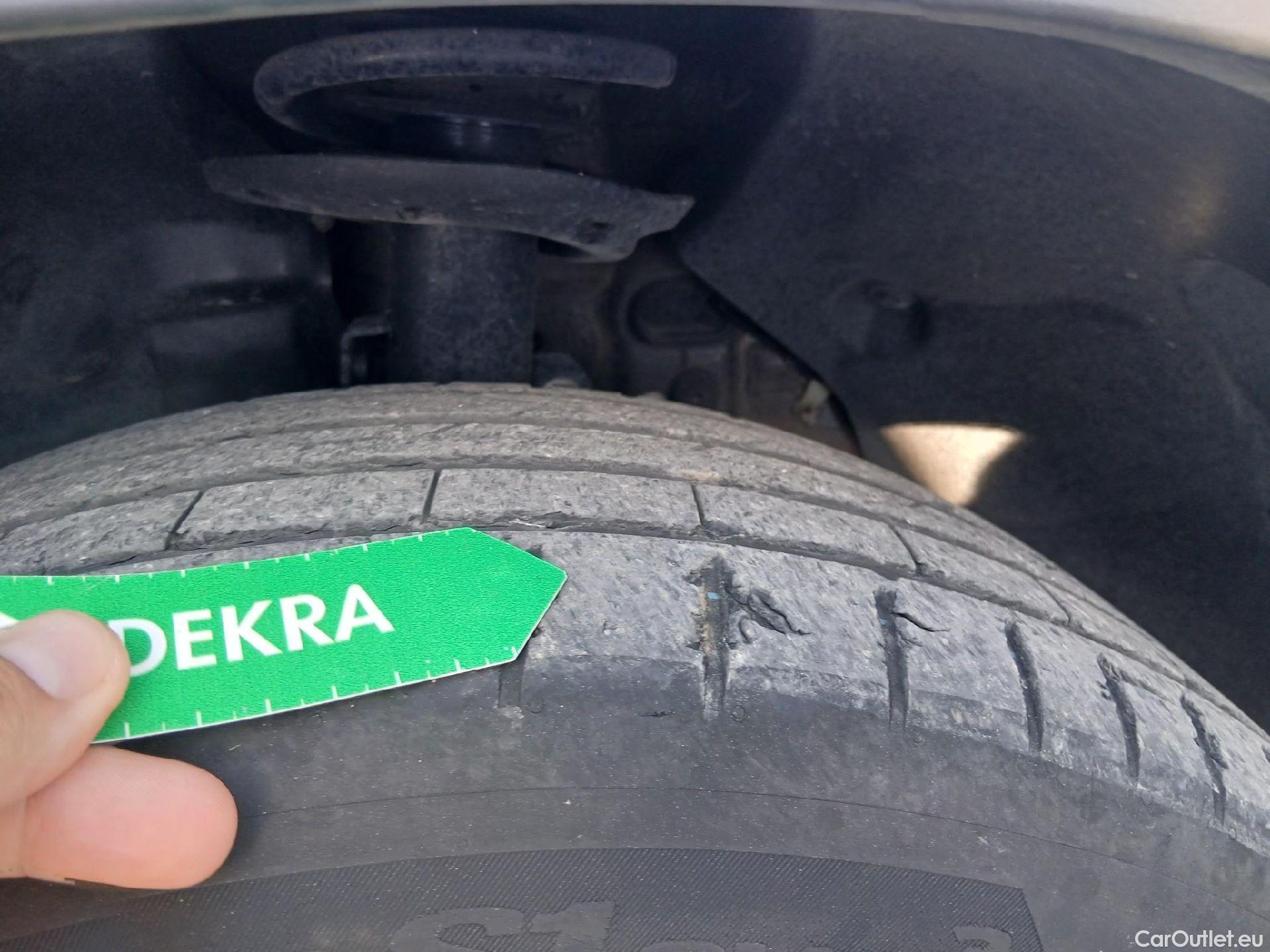  Bmw  X1 BMW  / 2022 / 5P / todoterreno sDrive18d #5