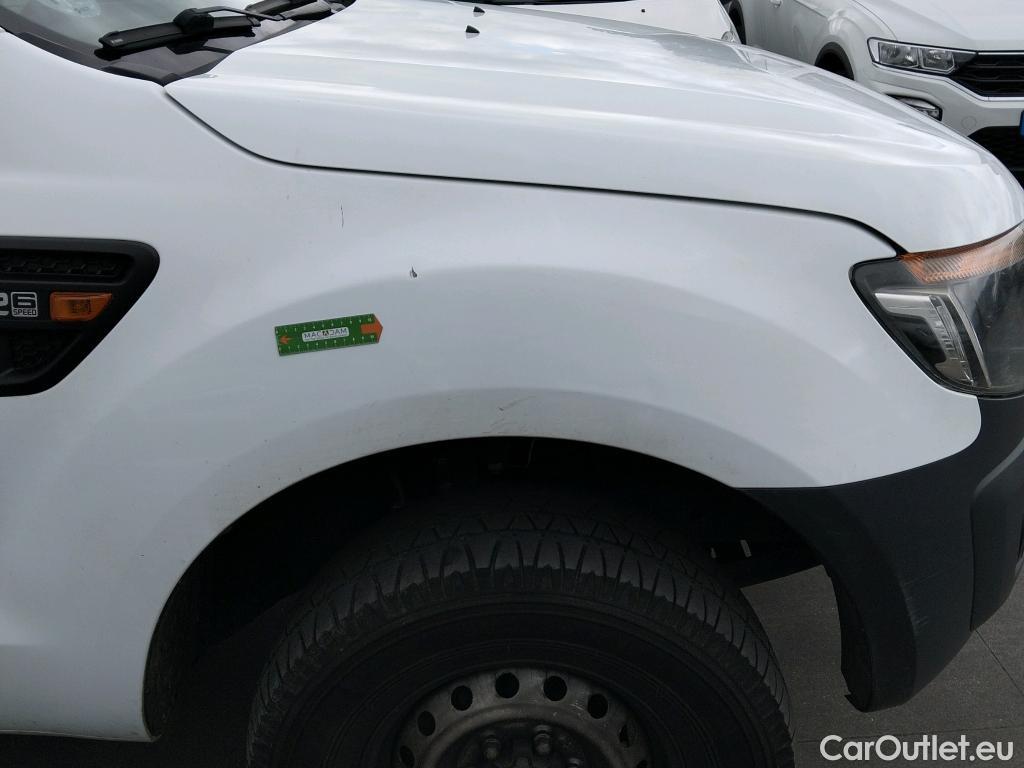 Ford  Ranger FORD  VU 4p 6G pickup 2.2 TDCi 150cv 4x4 Doble Cabina XL #9