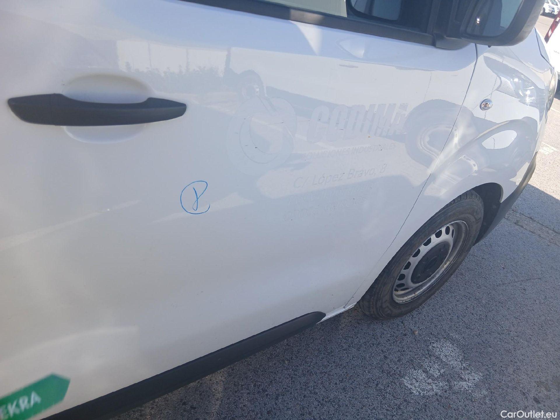  Opel  Vivaro OPEL  / 2019 / 4P / furgón 1.5 Diésel 74kW (100CV) M Std Express (AC) #47