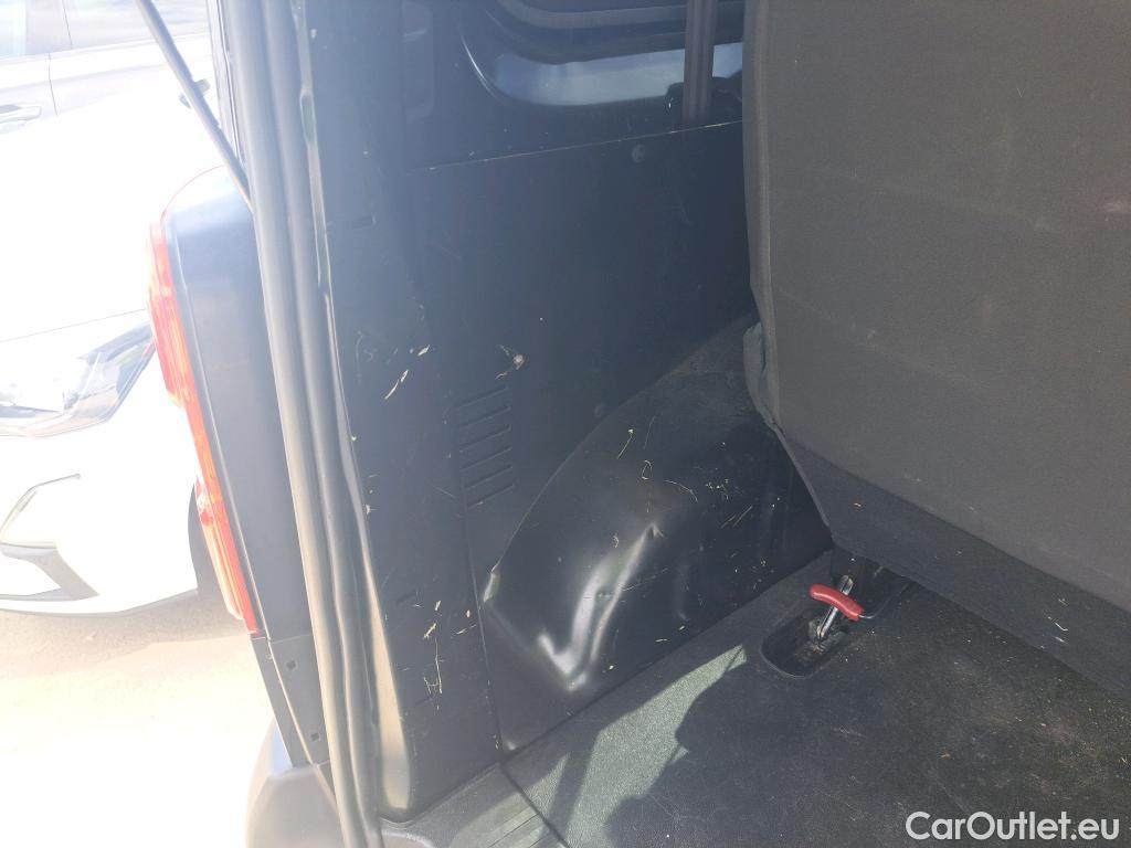  Citroen  Jumpy CITROEN  / 2024 / 4P / combi Combi Talla M BlueHDi 180 S&S EAT8 #15