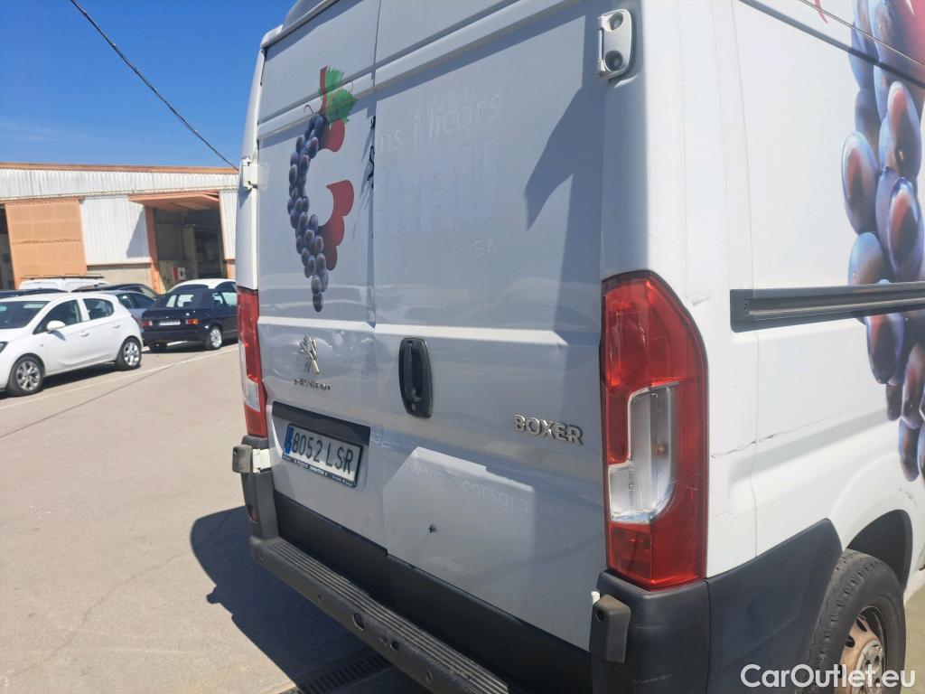  Peugeot  Boxer PEUGEOT  / 2014 / 4P / furgón Pack 335 L2 H2 BHDI 103kW (140CV) S&S #39