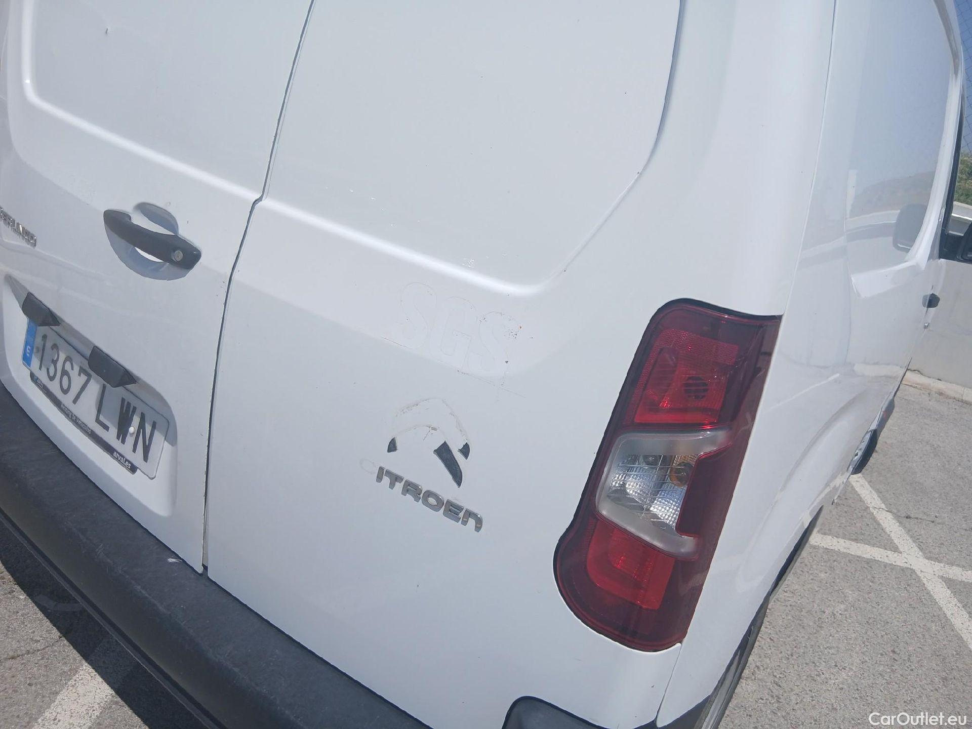  Citroen  Berlingo CITROEN  / 3P /Talla M BlueHDi 100 CV CONTROL #32