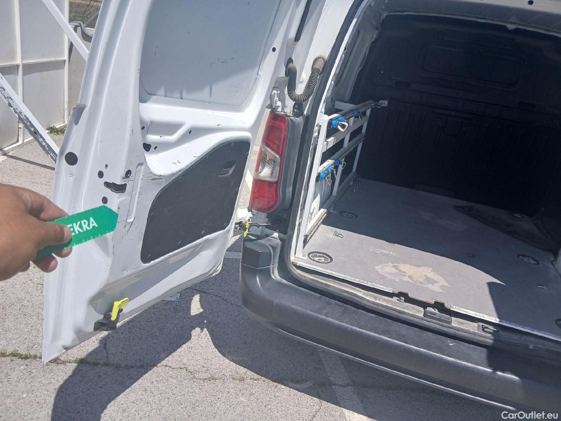  Citroen  Berlingo CITROEN  / 3P /Talla M BlueHDi 100 CV CONTROL #5
