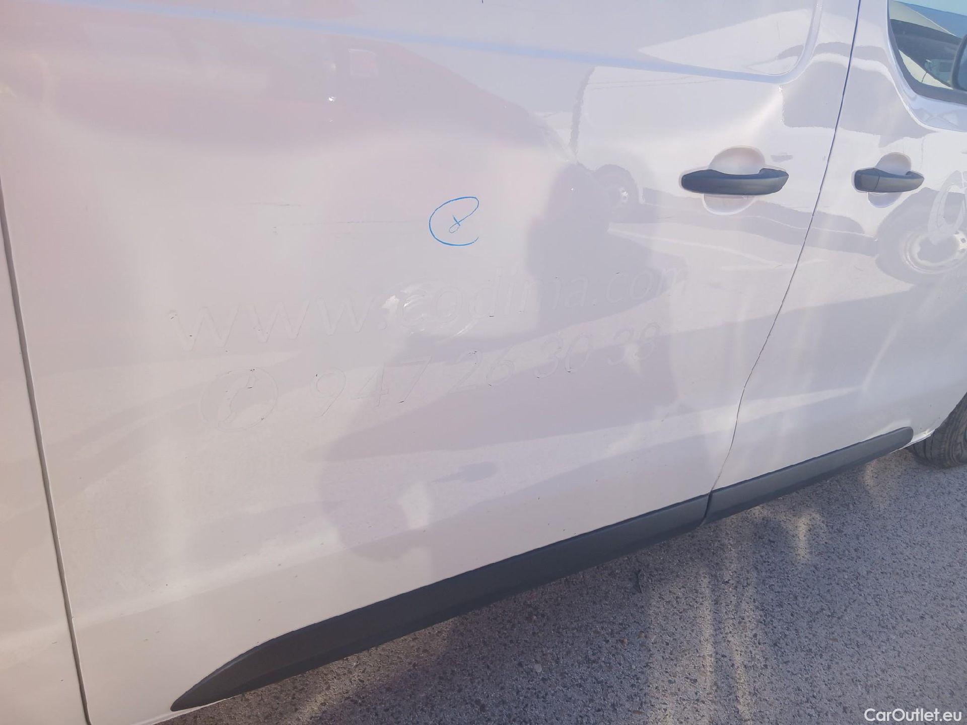  Opel  Vivaro OPEL  / 2019 / 4P / furgón 1.5 Diésel 74kW (100CV) M Std Express (AC) #40