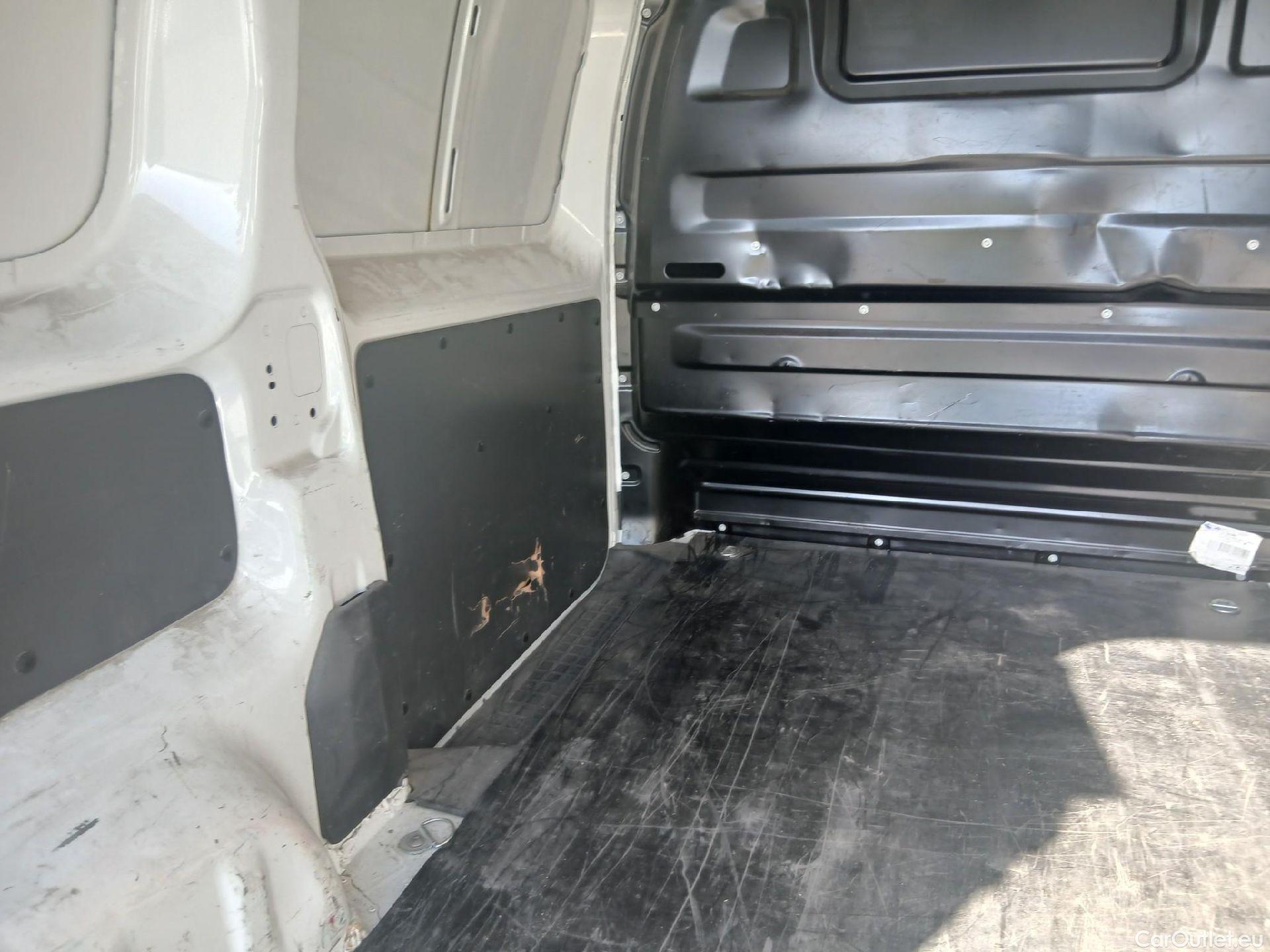  Opel  Vivaro OPEL  / 2019 / 4P / furgón 1.5 Diésel 74kW (100CV) M Std Express (AC) #10