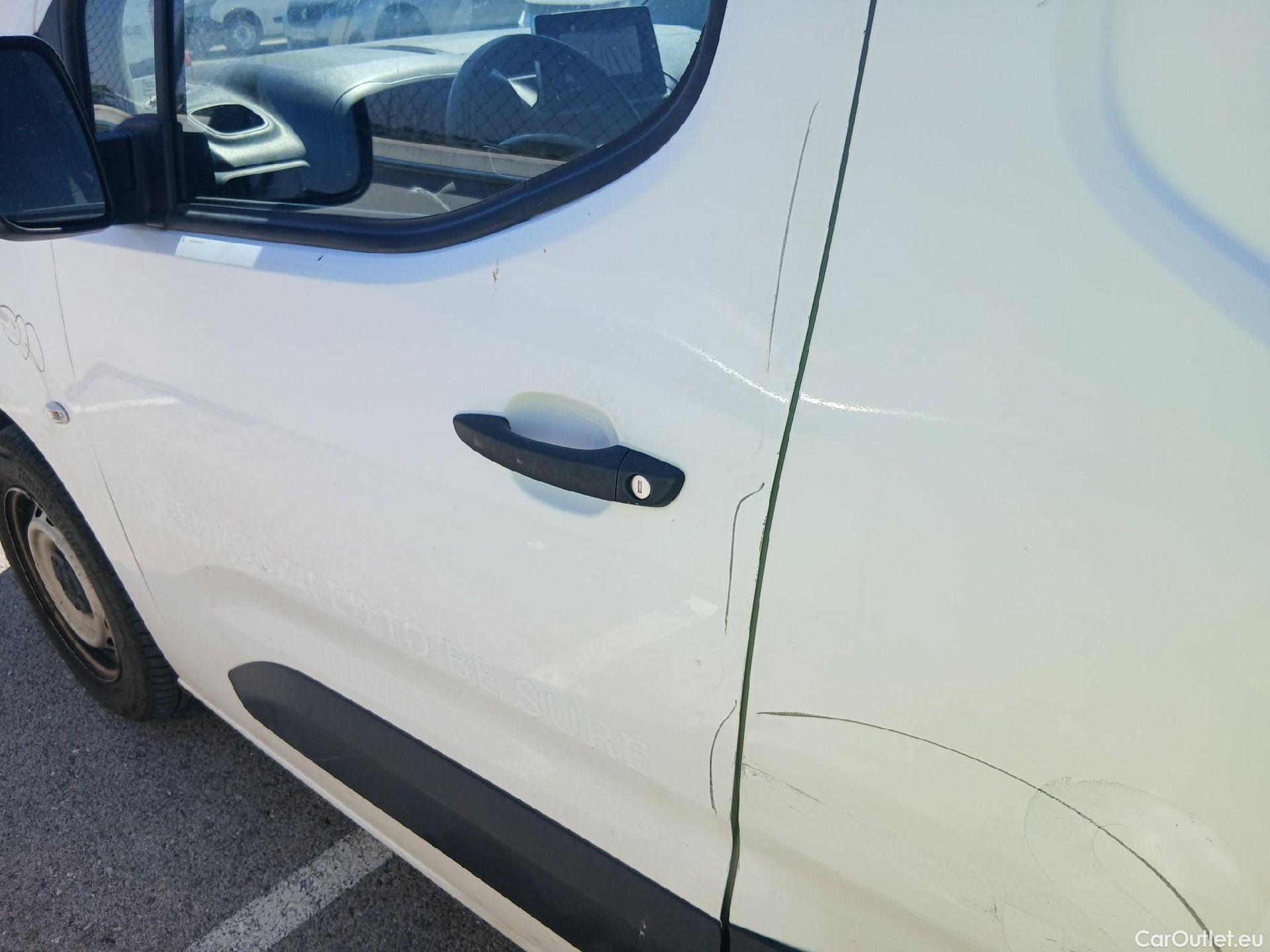  Citroen  Berlingo CITROEN  / 2018 / 3P / furgón derivado de turismo Talla M BlueHDi 100 CONTROL #11