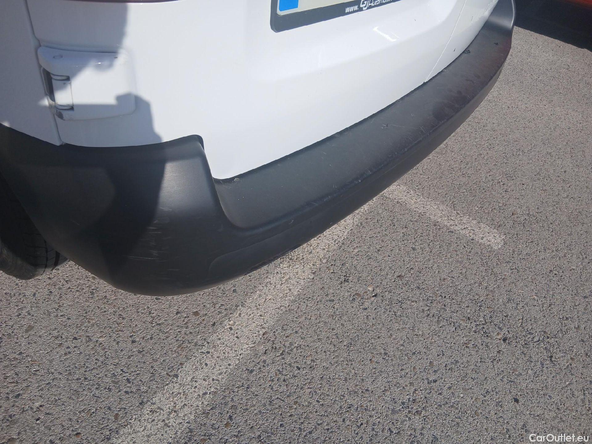  Opel  Vivaro OPEL  / 2019 / 4P / furgón 1.5 Diésel 74kW (100CV) M Std Express (AC) #34