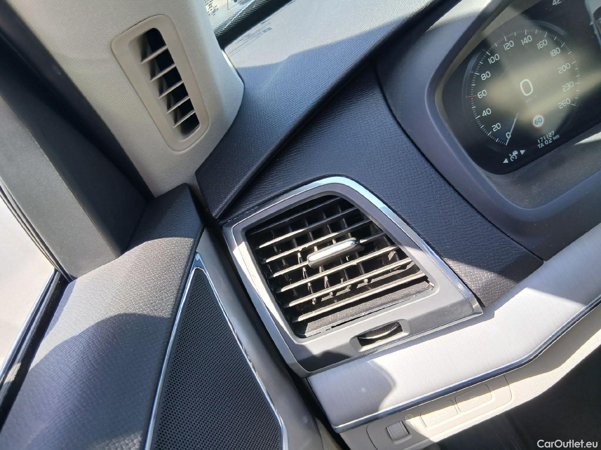  Volvo  XC90 VOLVO  / 2019 / 5P / todoterreno 2.0 T8 AWD Business Plus Auto #8