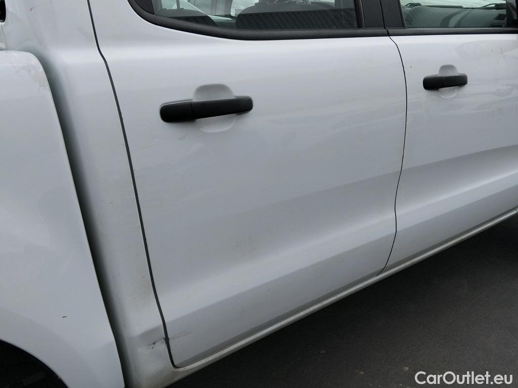 Ford  Ranger FORD  VU 4p 6G pickup 2.2 TDCi 150cv 4x4 Doble Cabina XL #33